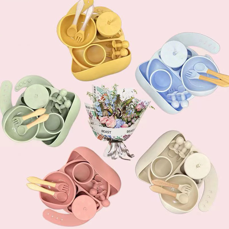 Kit 8pçs Talheres de Silicone p/ Bebê c/ Ventosa, Colher, Garfo, Canudo e Babador Infantil - Imagem 5